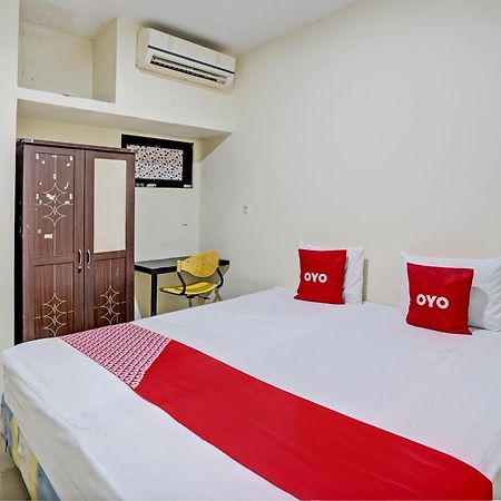 Oyo 93112 Garden Homestay 3 Merlion Surabaya Dış mekan fotoğraf