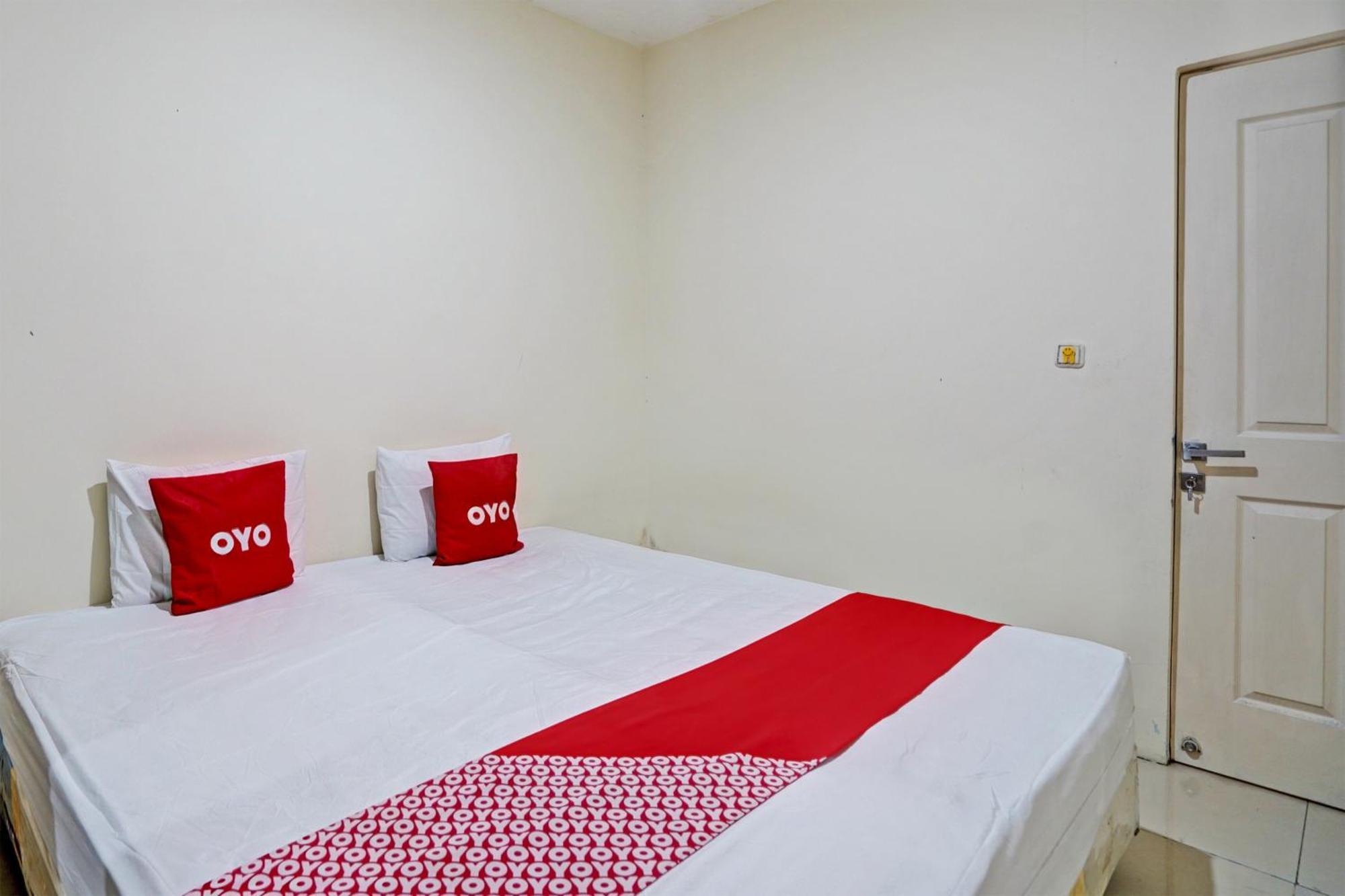 Oyo 93112 Garden Homestay 3 Merlion Surabaya Dış mekan fotoğraf