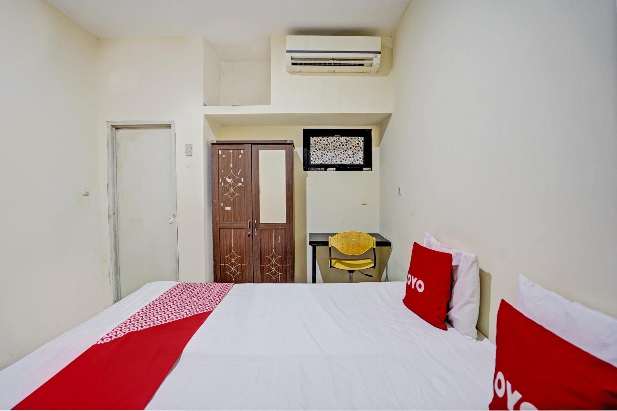 Oyo 93112 Garden Homestay 3 Merlion Surabaya Dış mekan fotoğraf