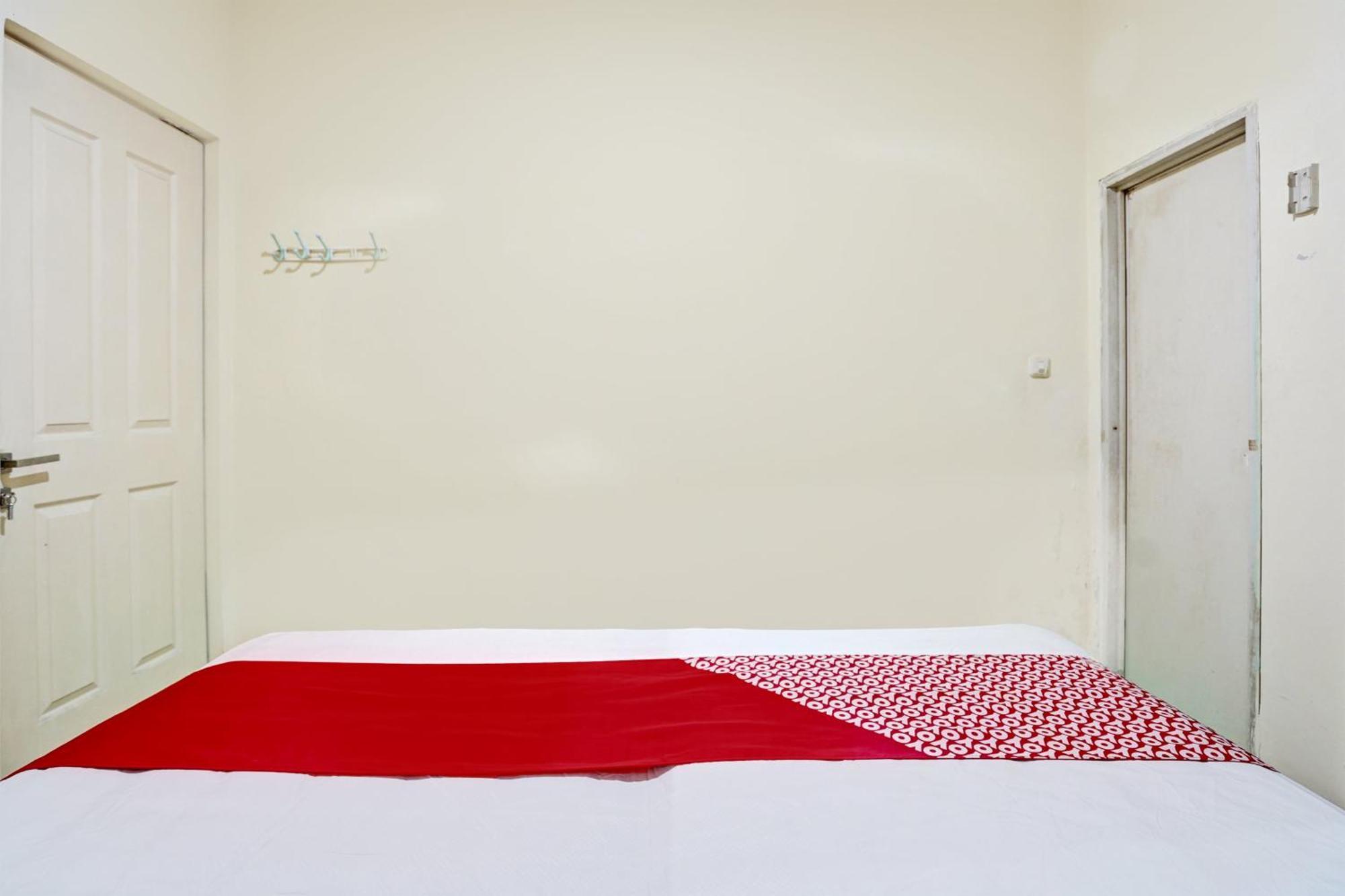 Oyo 93112 Garden Homestay 3 Merlion Surabaya Dış mekan fotoğraf